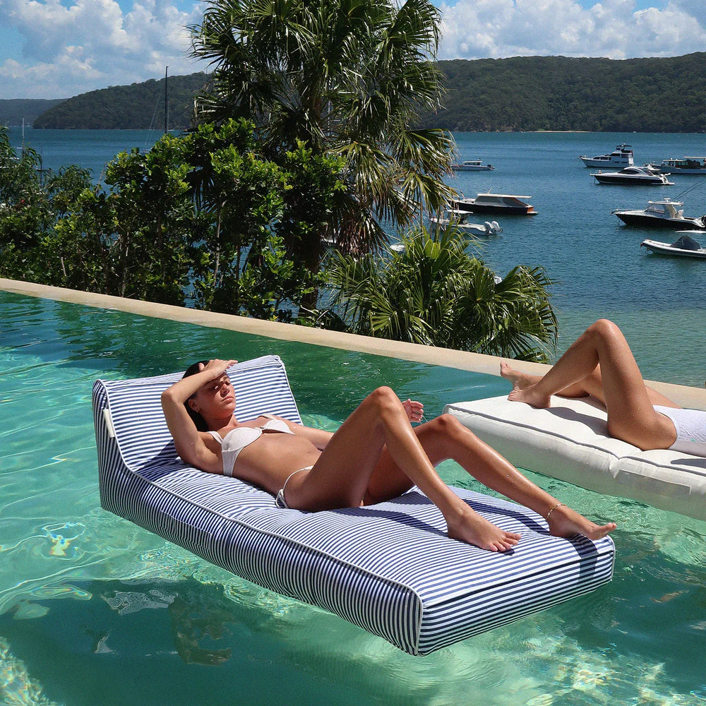 Luxe Lie-On Lounger Float - Le Weekend
