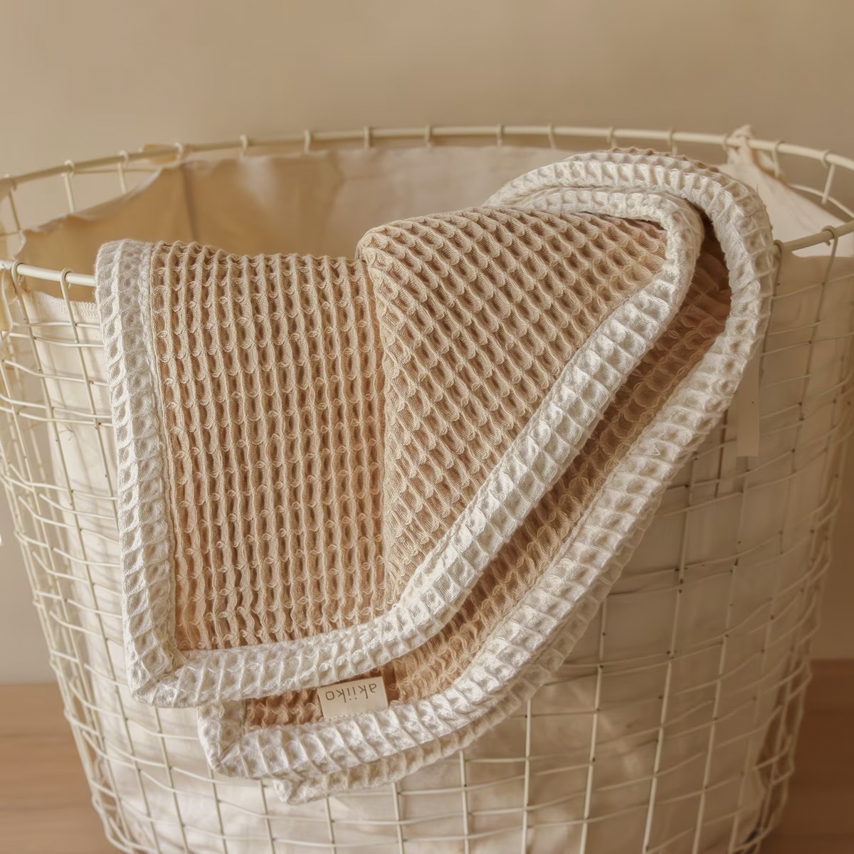 Akiiko - Latte Pique Waffle Throw
